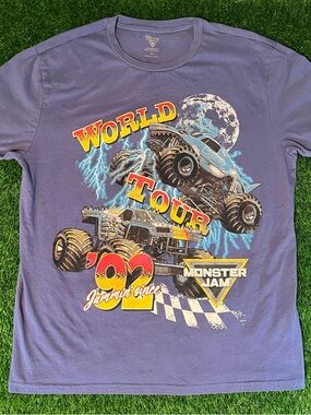 Monster Jam World Tour T-Shirt Mens Size XL Graphic Print Blue T-Shirt